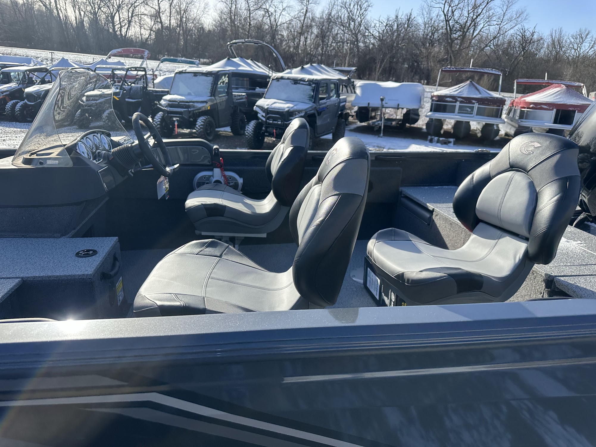2024 Crestliner 1750 HAWK Side console,  90hp Mercury Four stoke! - Photo 9